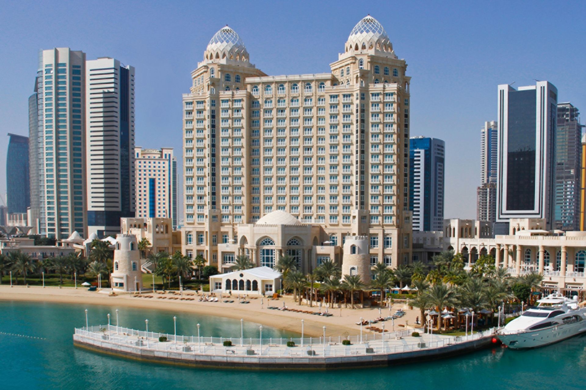 Four Seasons Hotel Doha Exterior Building