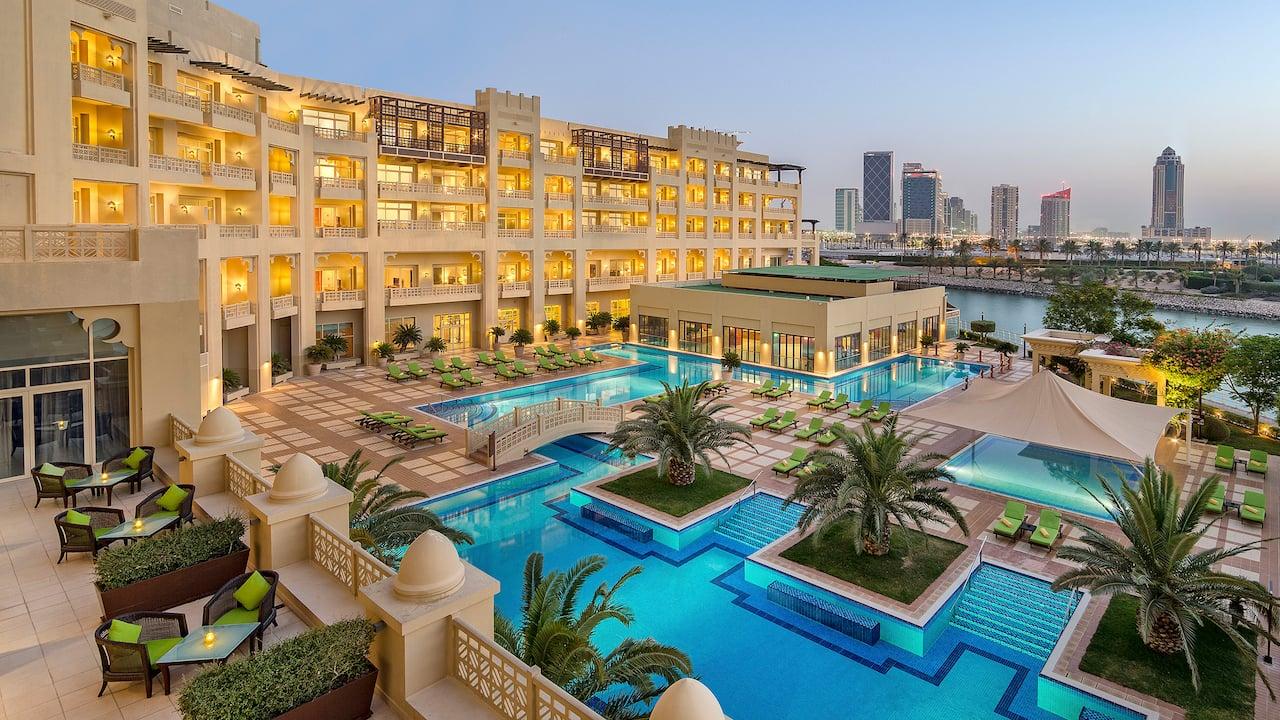 Grand Hyatt Doha Hotel & Villas Swimming Pool