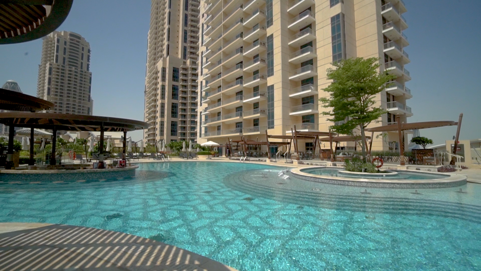 Hilton Doha The Pearl Hotel & Residences Swimming Pool