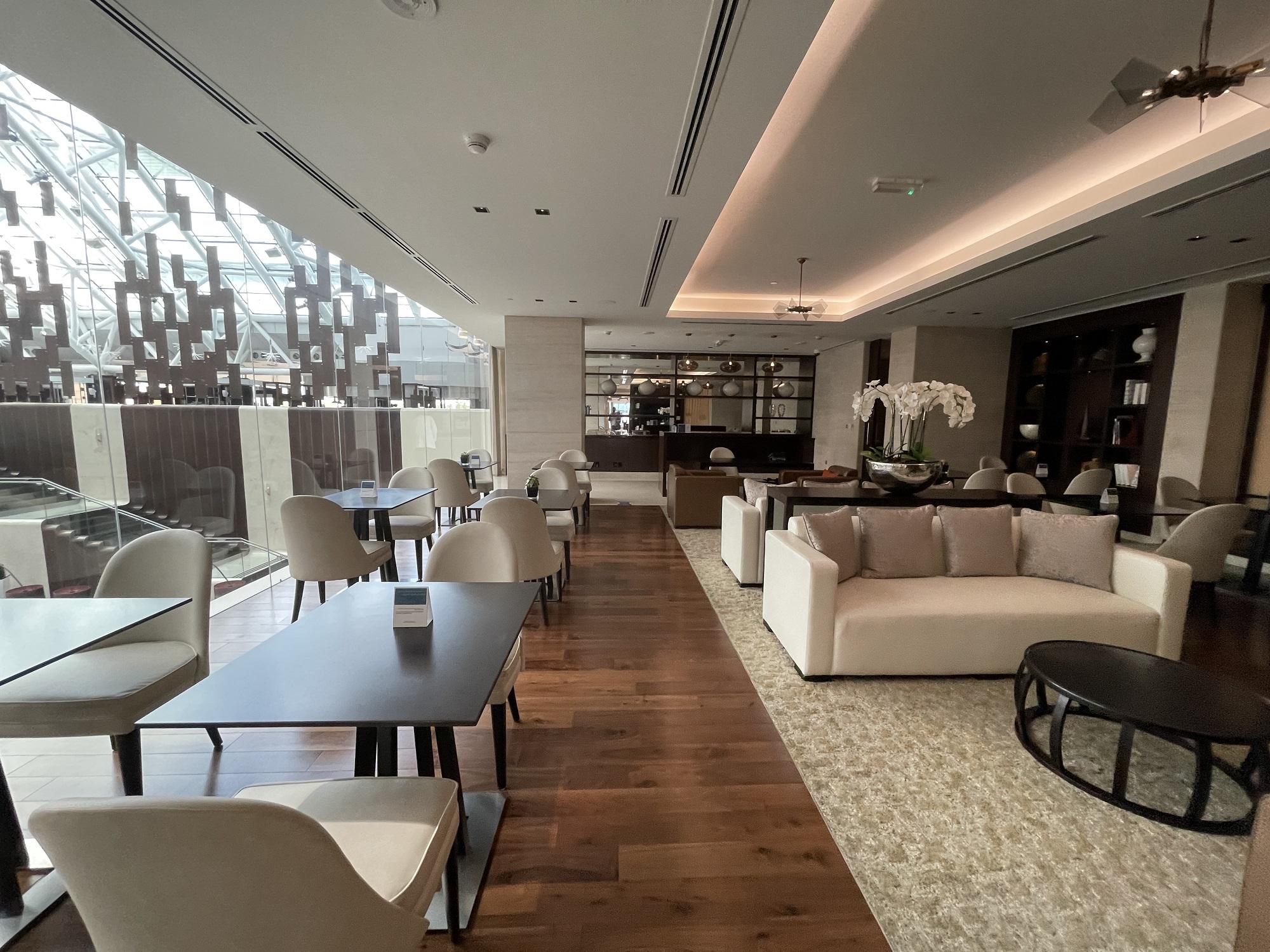 Hyatt Regency Oryx Doha Executive Club Lounge