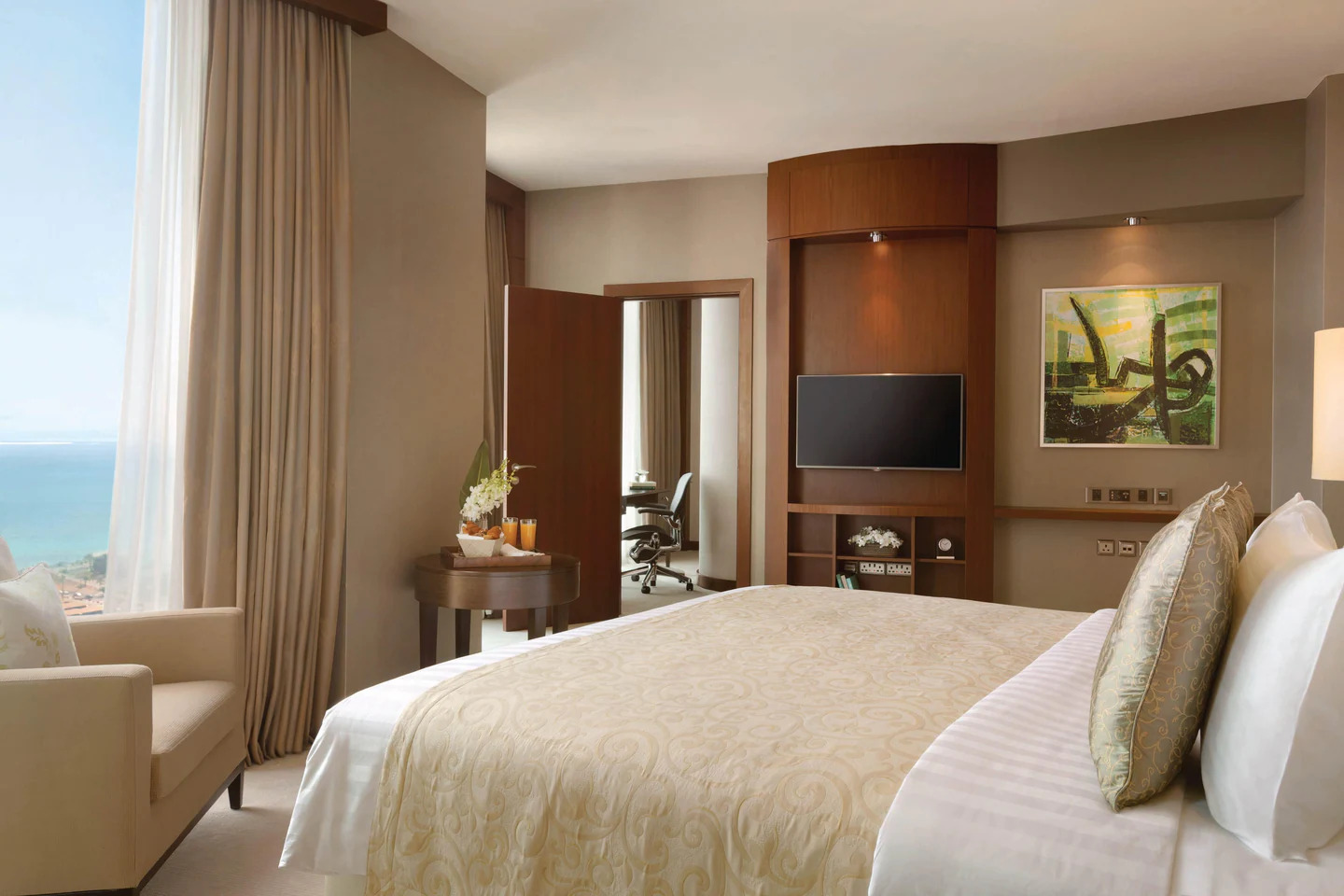 JW Marriott Marquis City Center Doha Executive Suite