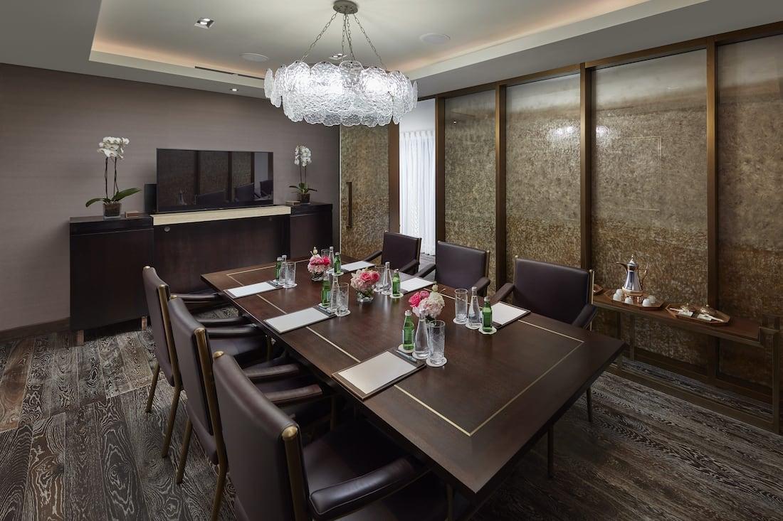 Mandarin Oriental, Doha Executive Club Lounge Meeting Room