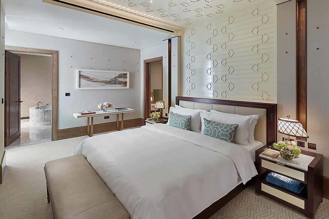 Mandarin Oriental, Doha King Bedroom