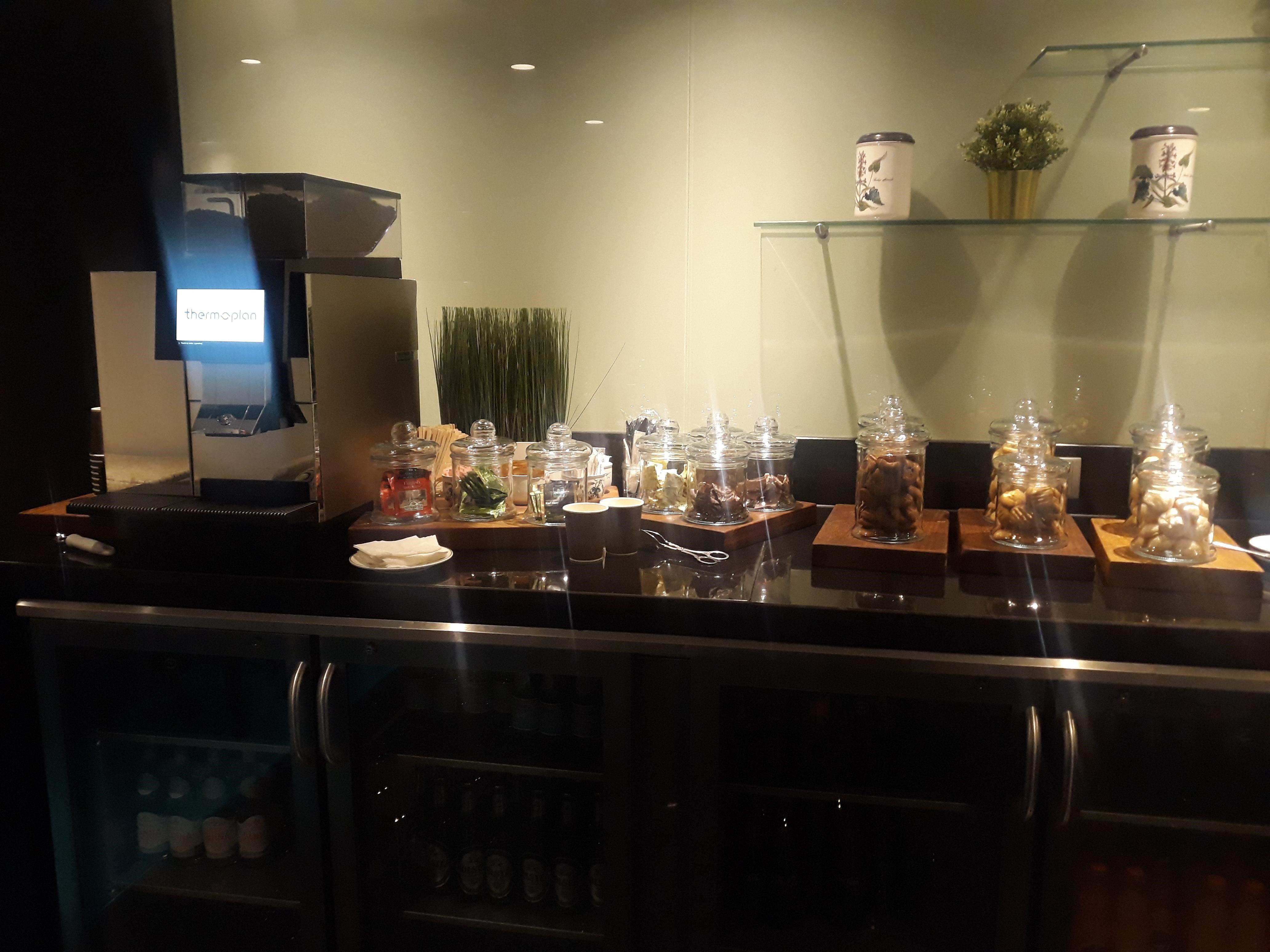 Radisson Blu Hotel Kuwait Executive Club Lounge Snack Counter