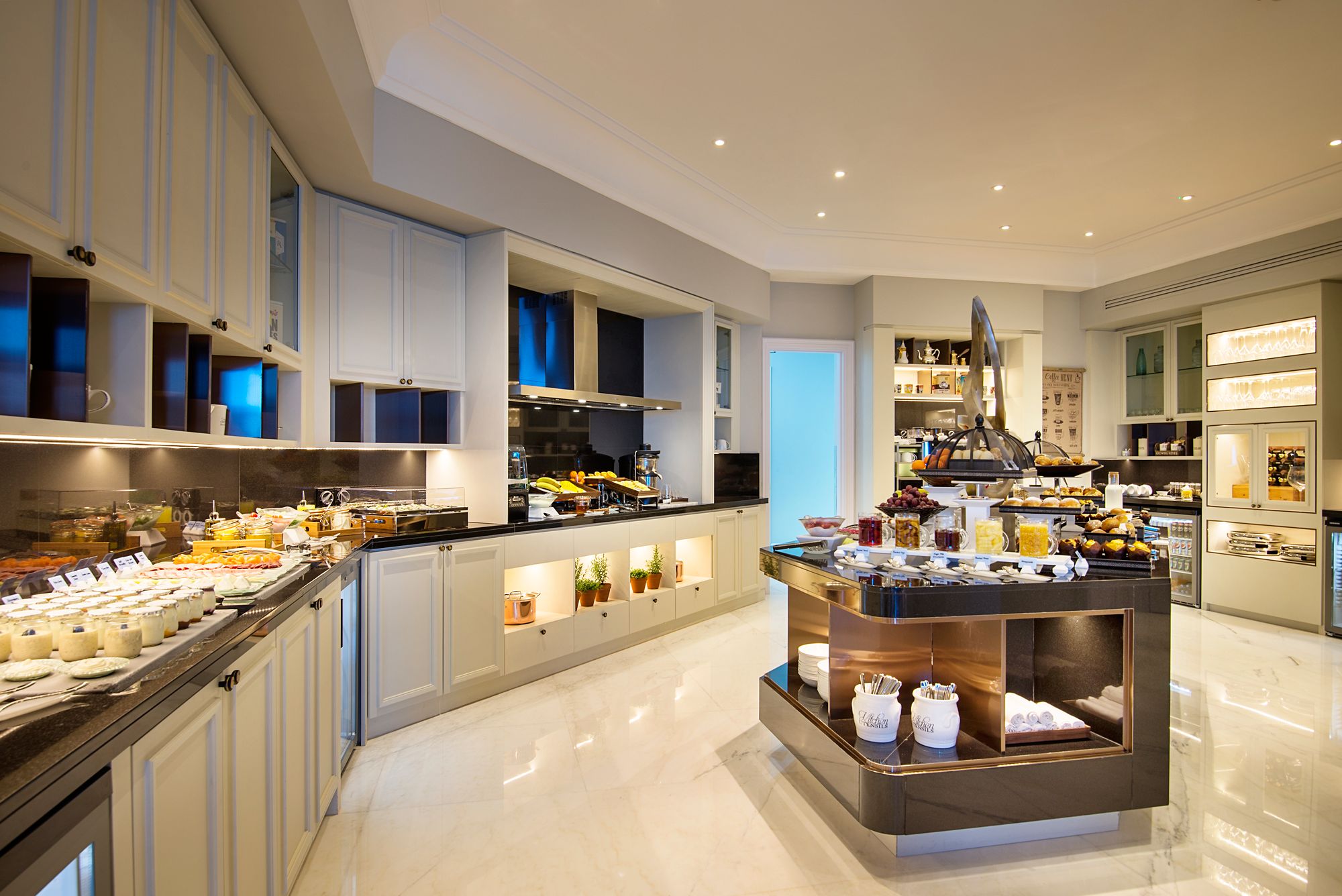 Ritz Carlton Doha Executive Club Lounge Buffet Table