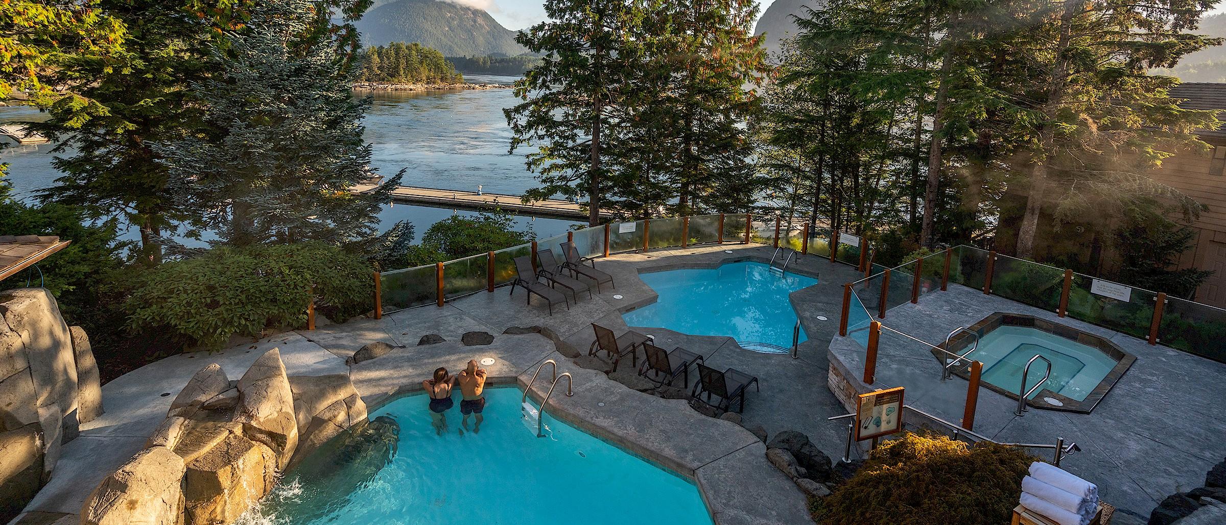 Top 10 Luxury Hotels with a Swimming Pool and Spa in Canada –  FamilyTravelGenie