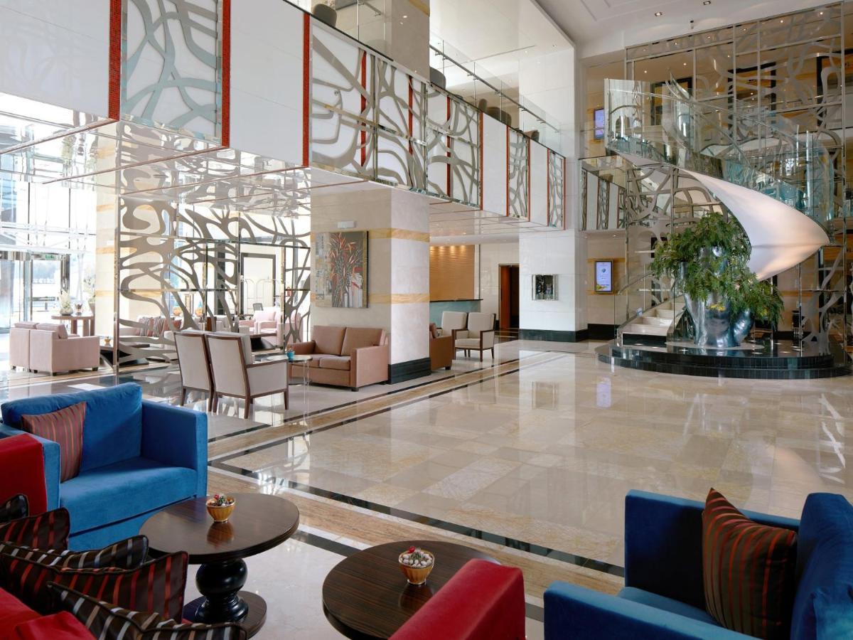 Millennium Hotel and Convention Centre Kuwait Lobby