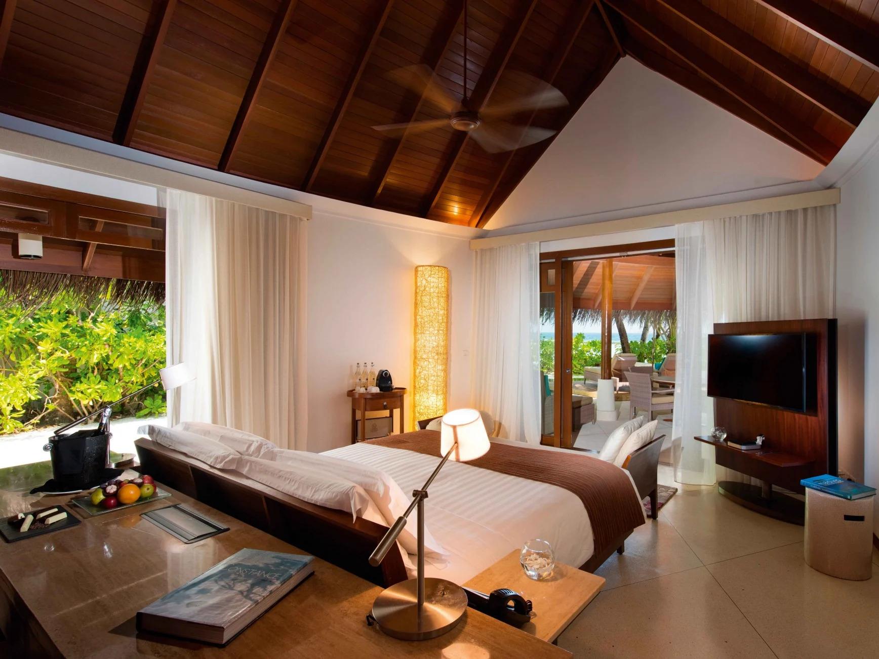 Constance Halaveli Maldives Bedroom