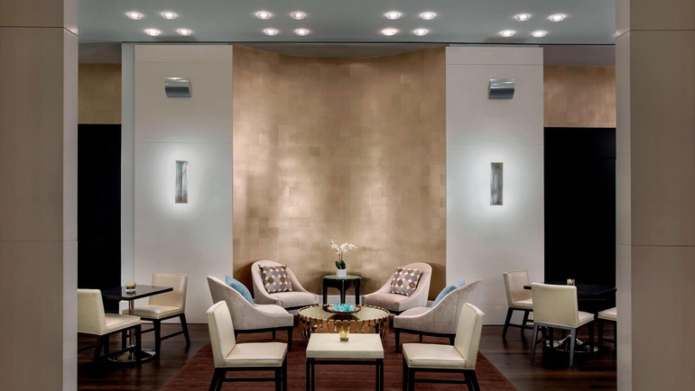 JW Marriott Essex House New York Executive Club Lounge