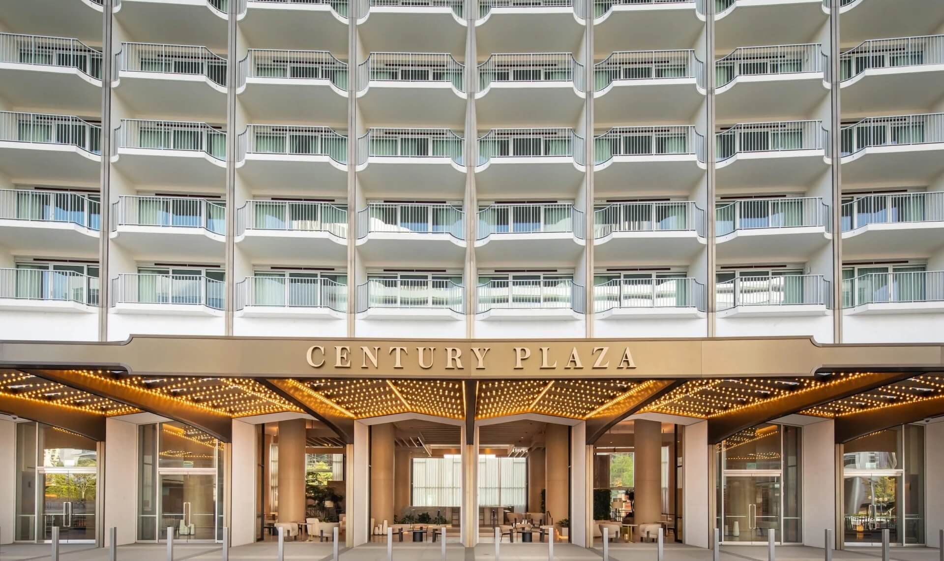 Fairmont Century Plaza Exterior