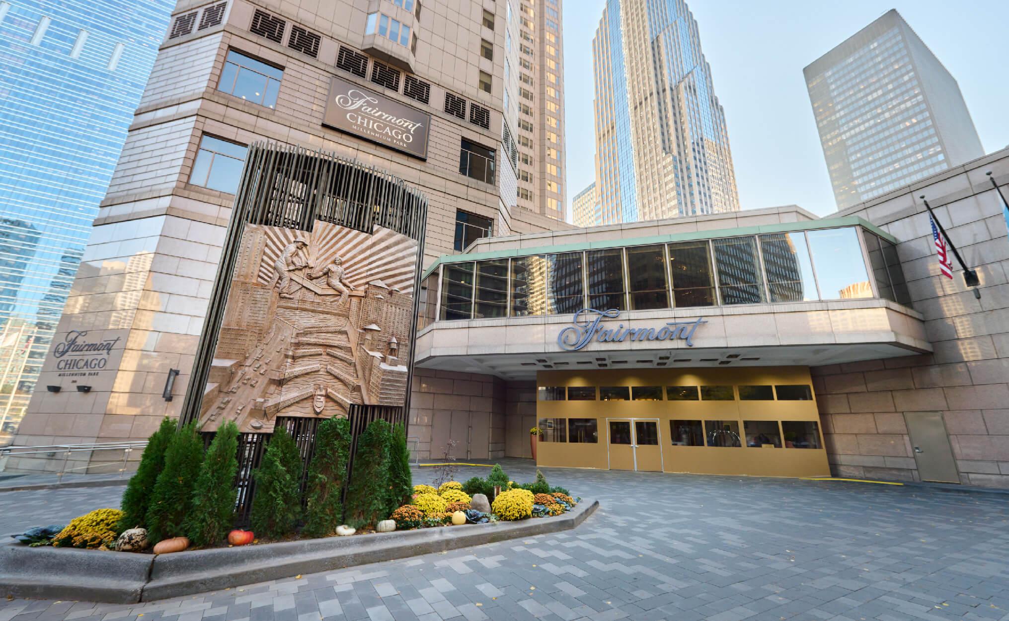 Fairmont Chicago Millennium Park Entrance