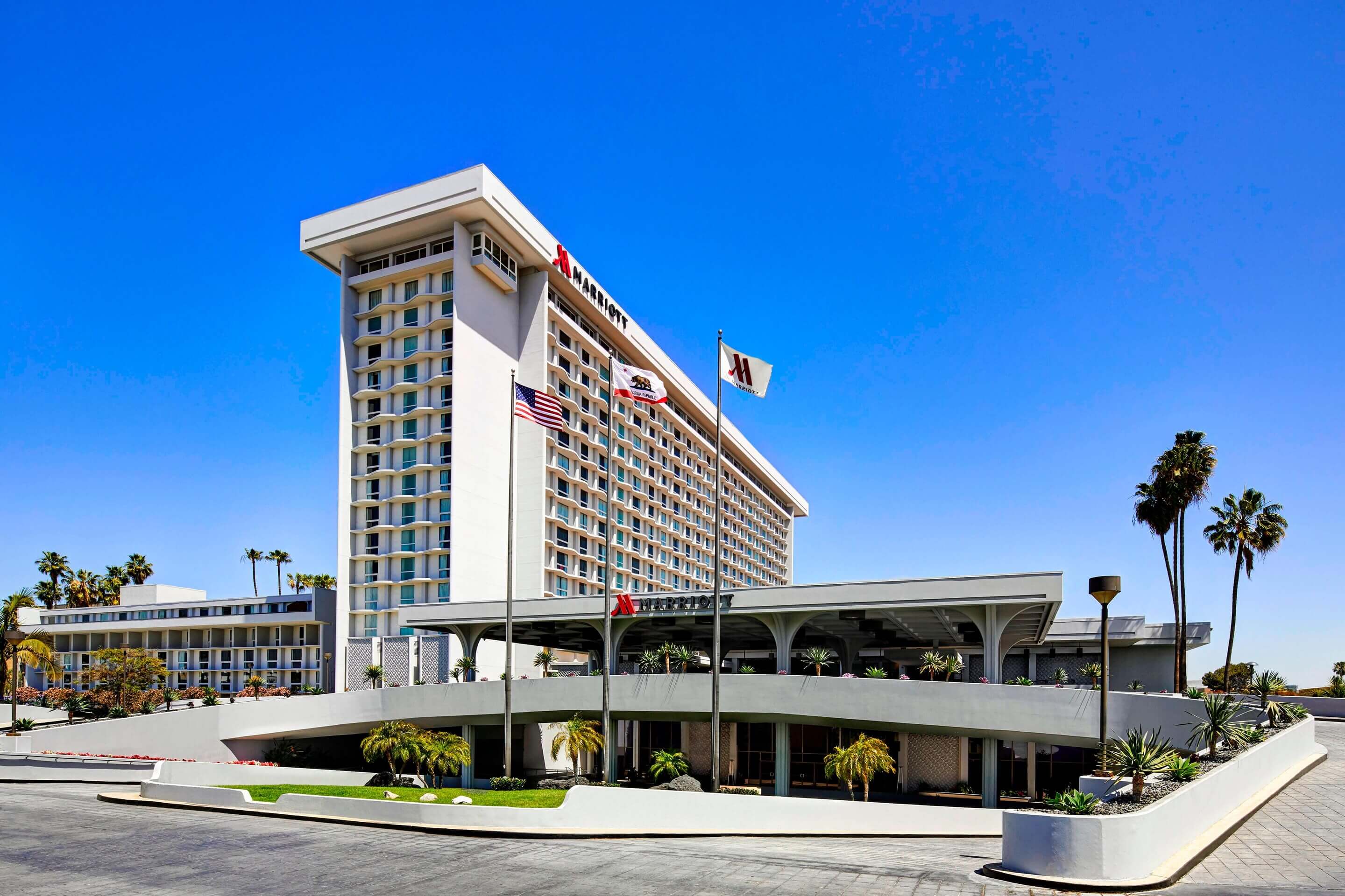 Los Angeles Airport Marriott Exterior