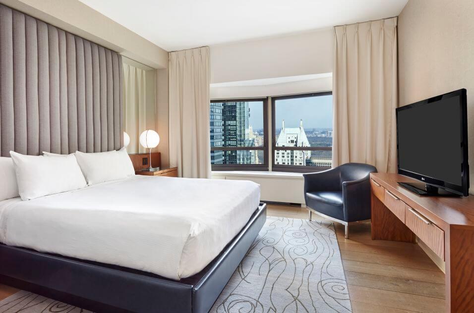 New York Hilton Midtown Park Suite Bedroom