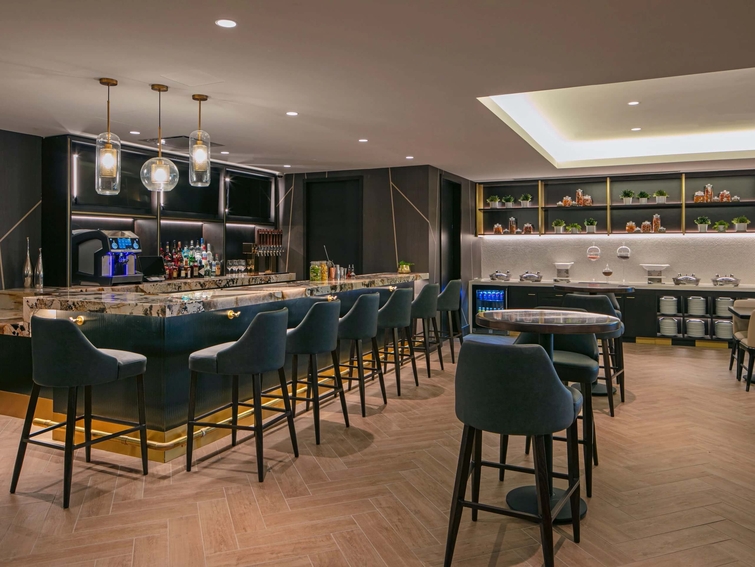 New York Marriott Marquis Executive Club Lounge