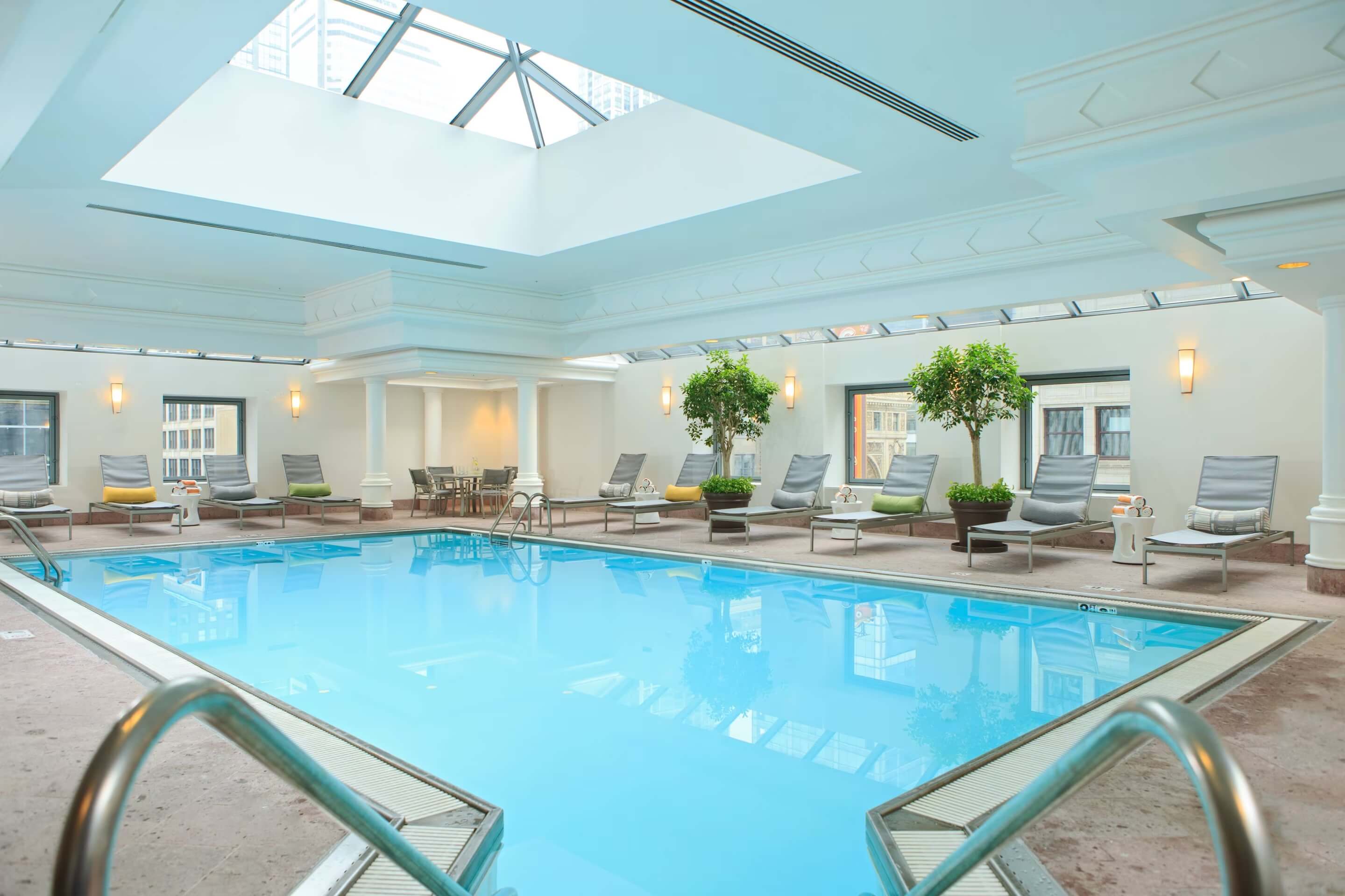 Renaissance Chicago Downtown Hotel Swimming Pool