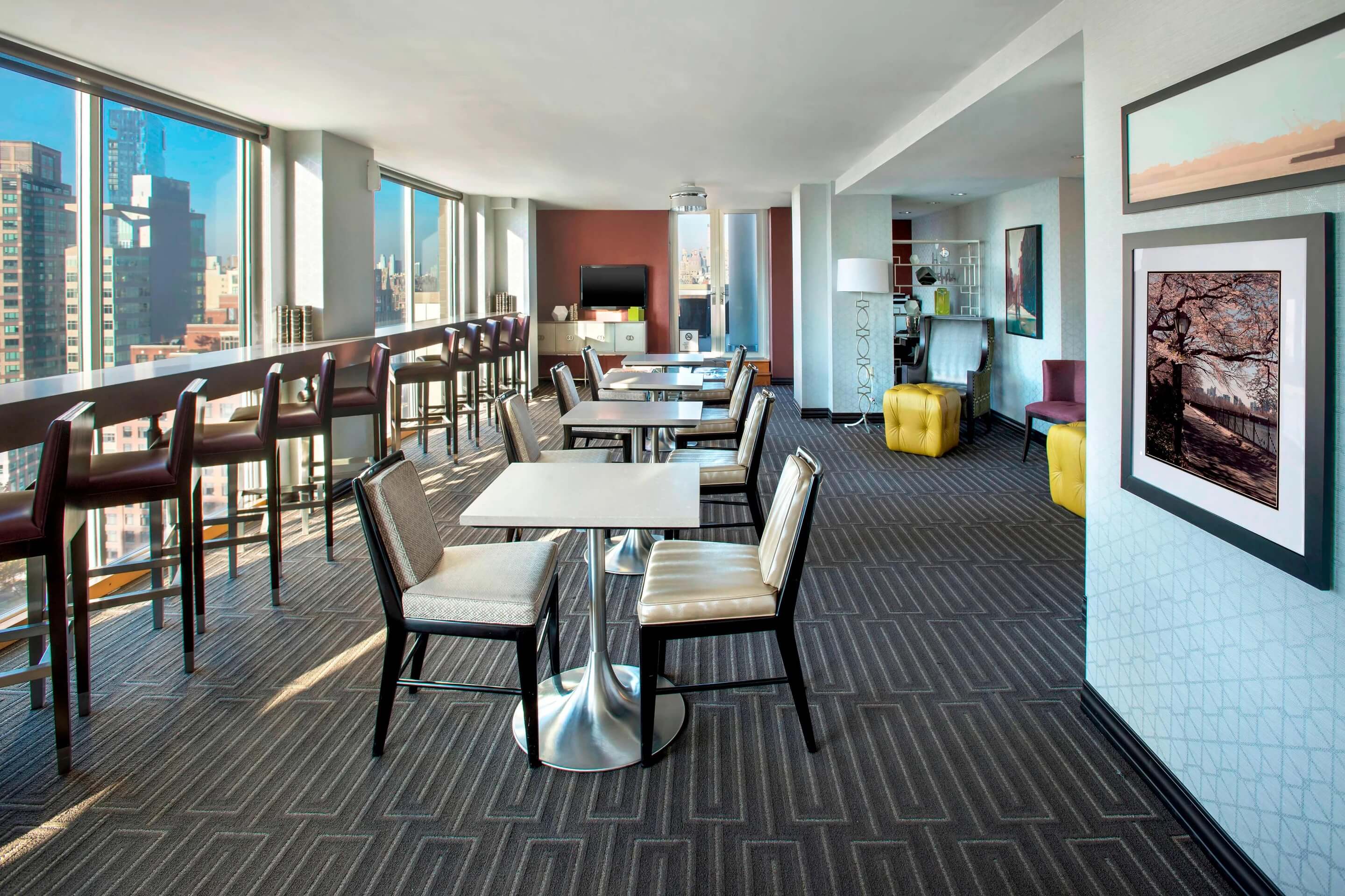 Sheraton Tribeca New York Hotel Executive Lounge Dining Tables