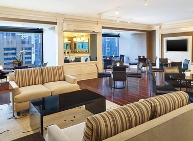 The Westin Chicago River North Executive Club Lounge