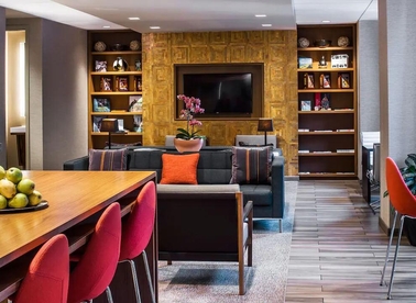 Hyatt Regency Chicago Executive Club Lounge