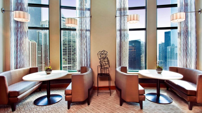 Sheraton Grand Chicago Executive Club Lounge