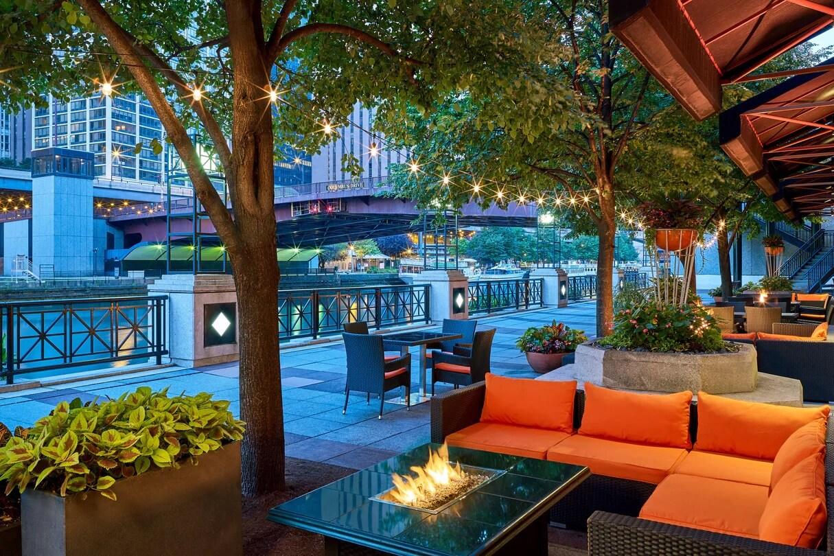 Sheraton Grand Chicago Outdoor Terrace