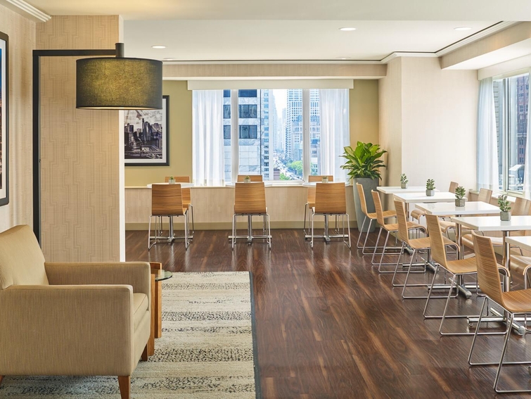 The Westin Michigan Avenue Chicago Executive Club Lounge