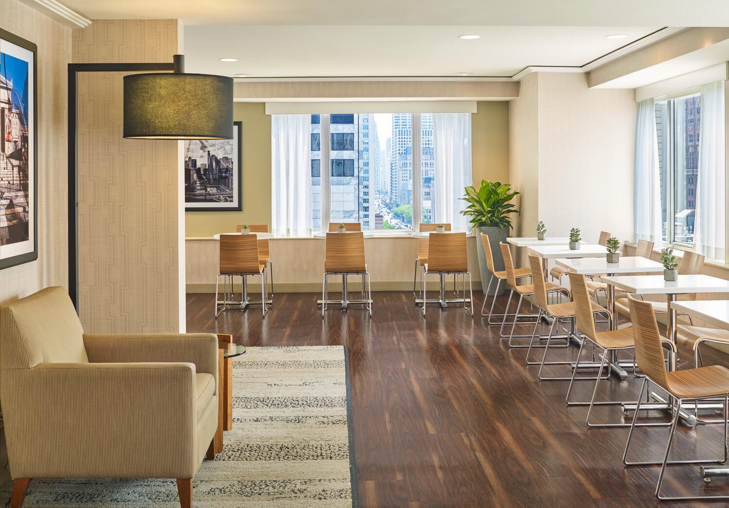 The Westin Michigan Avenue Chicago Executive Club Lounge Seating Area