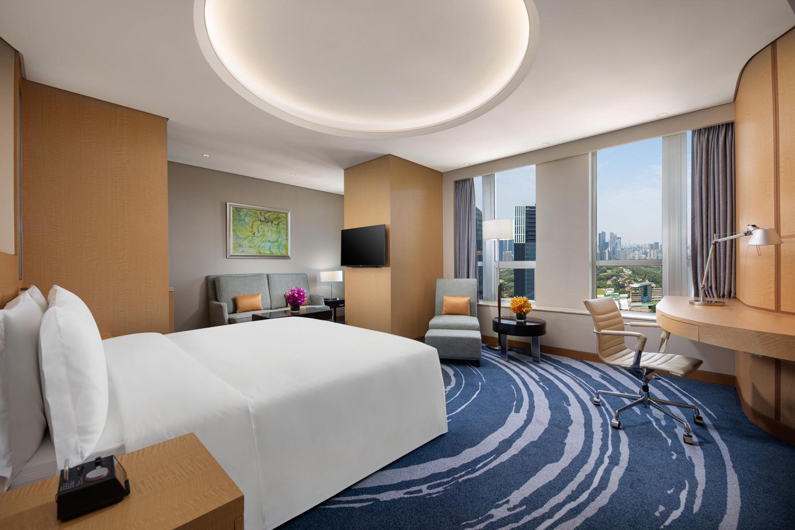 Crowne Plaza Shenzhen Futian Deluxe Room