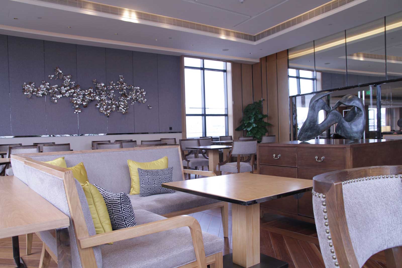 Grand Hyatt Hangzhou Executive Club Lounge Restaurant Area