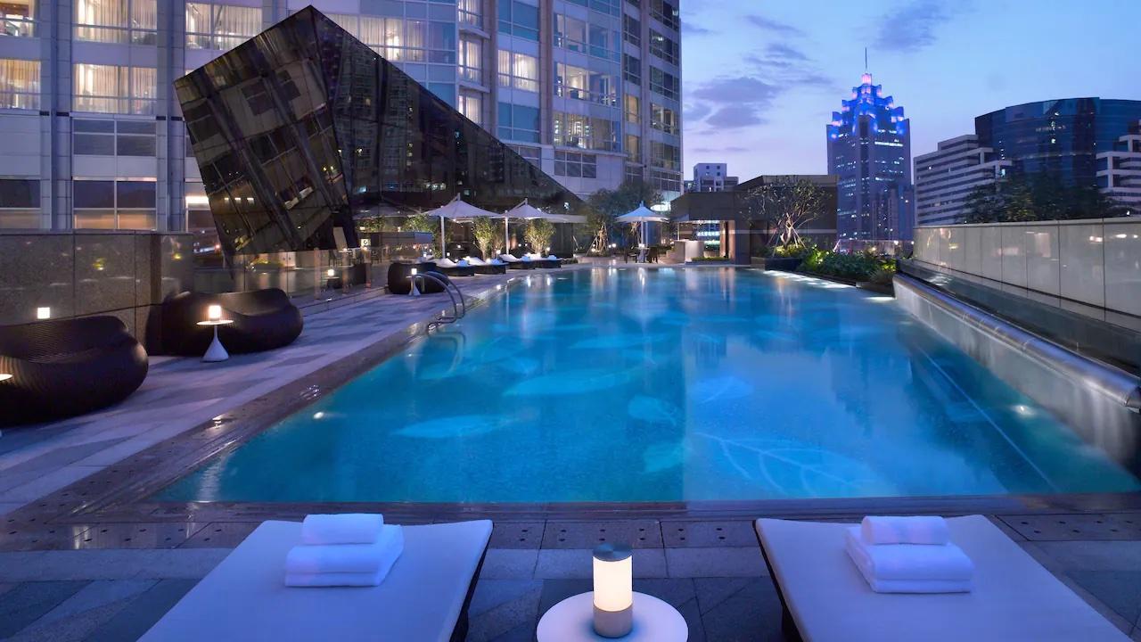 Grand Hyatt Shenzhen Outdoor Pool