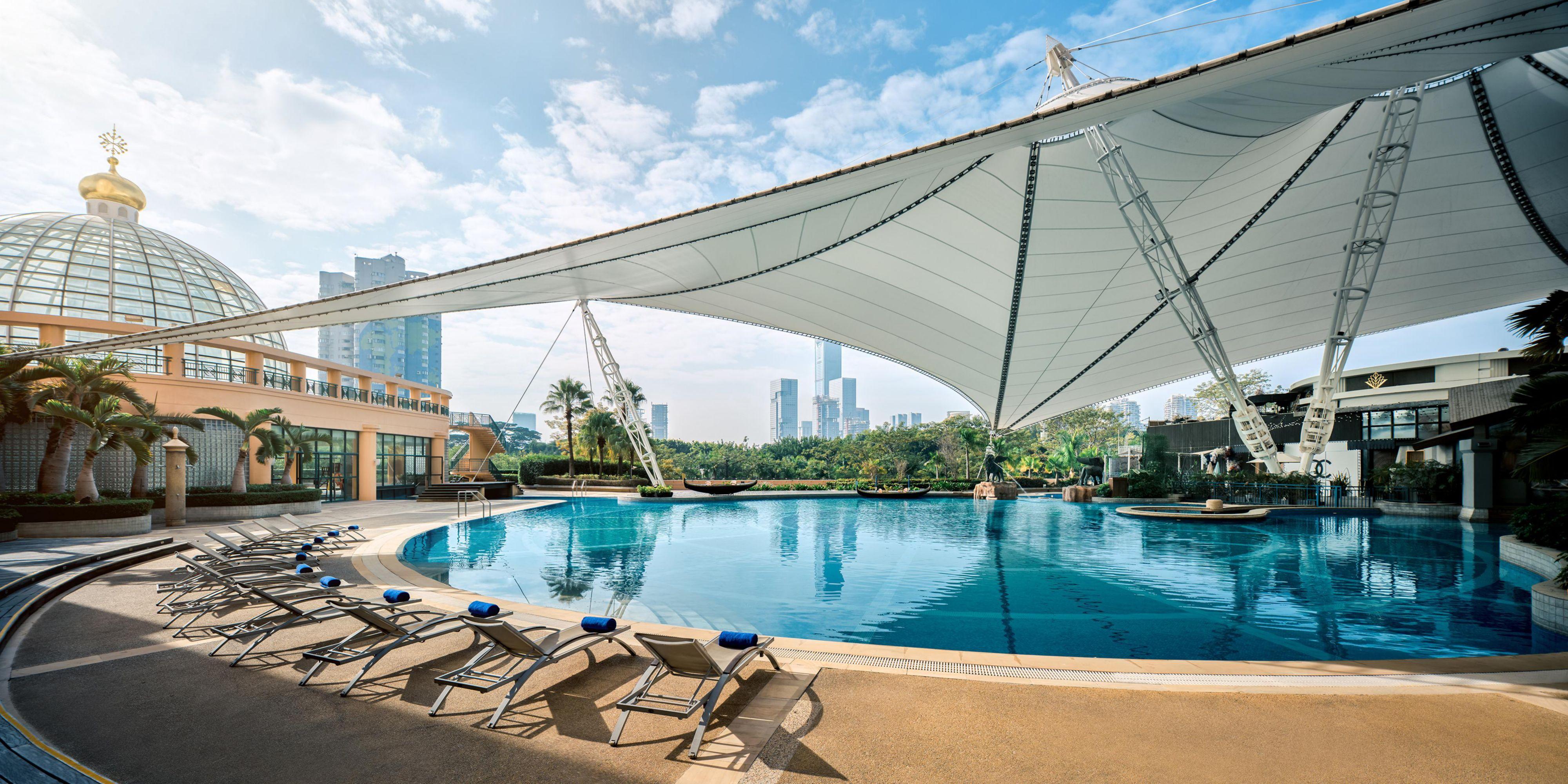 Hotel Indigo Shenzhen Overseas Chinese Town Outdoor Pool