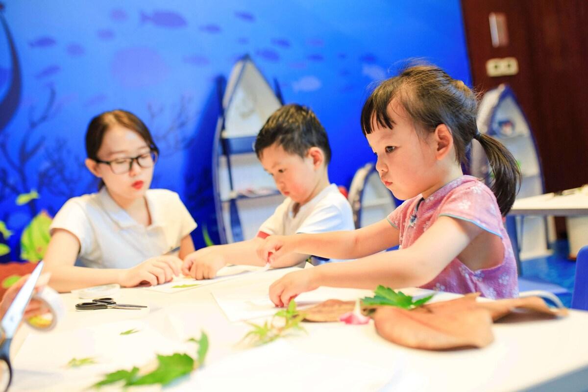 Kempinski Hotel Suzhou Kids Club Arts & Crafts