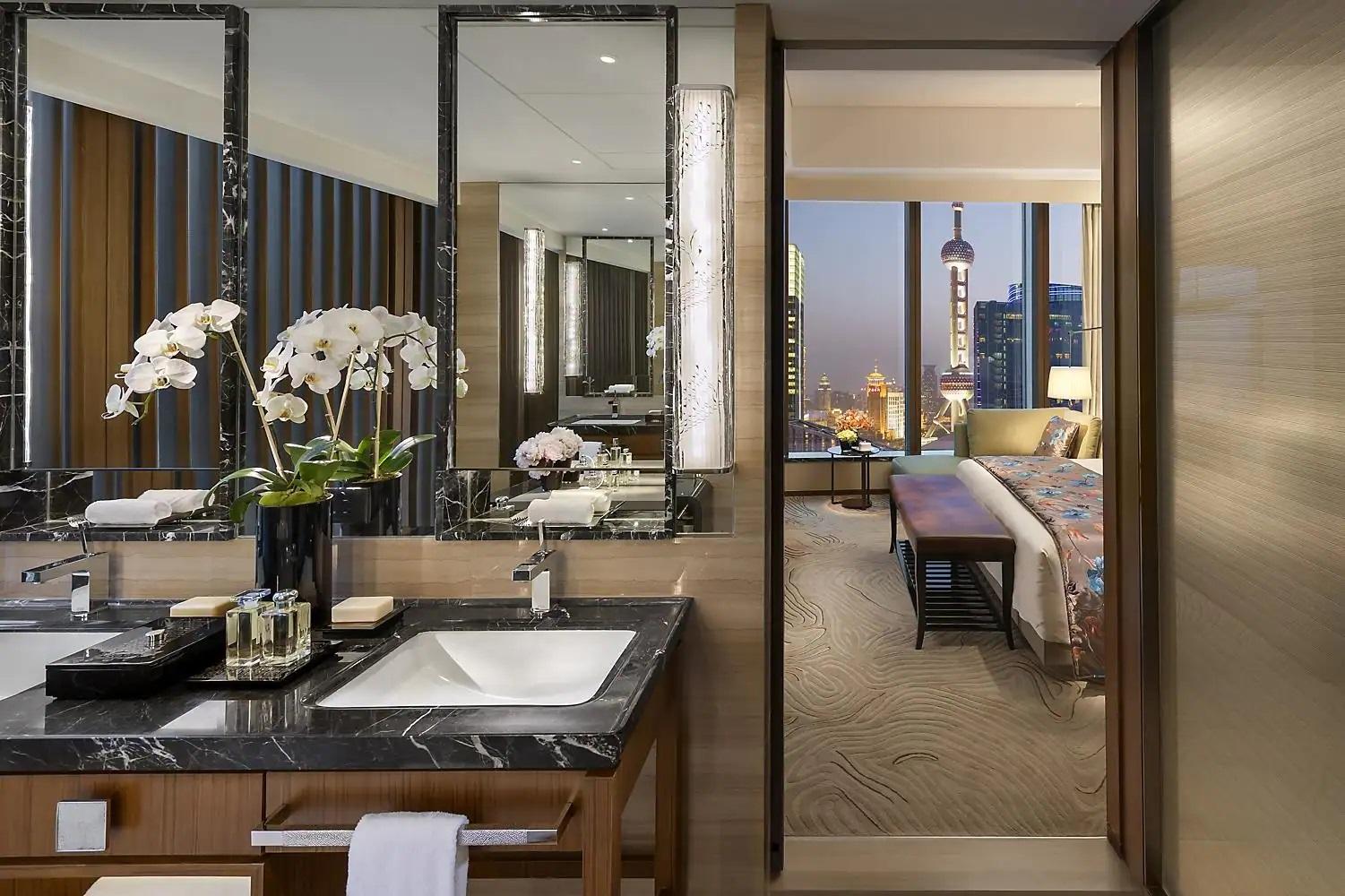 Mandarin Oriental Pudong, Shanghai Pearl Tower Suite