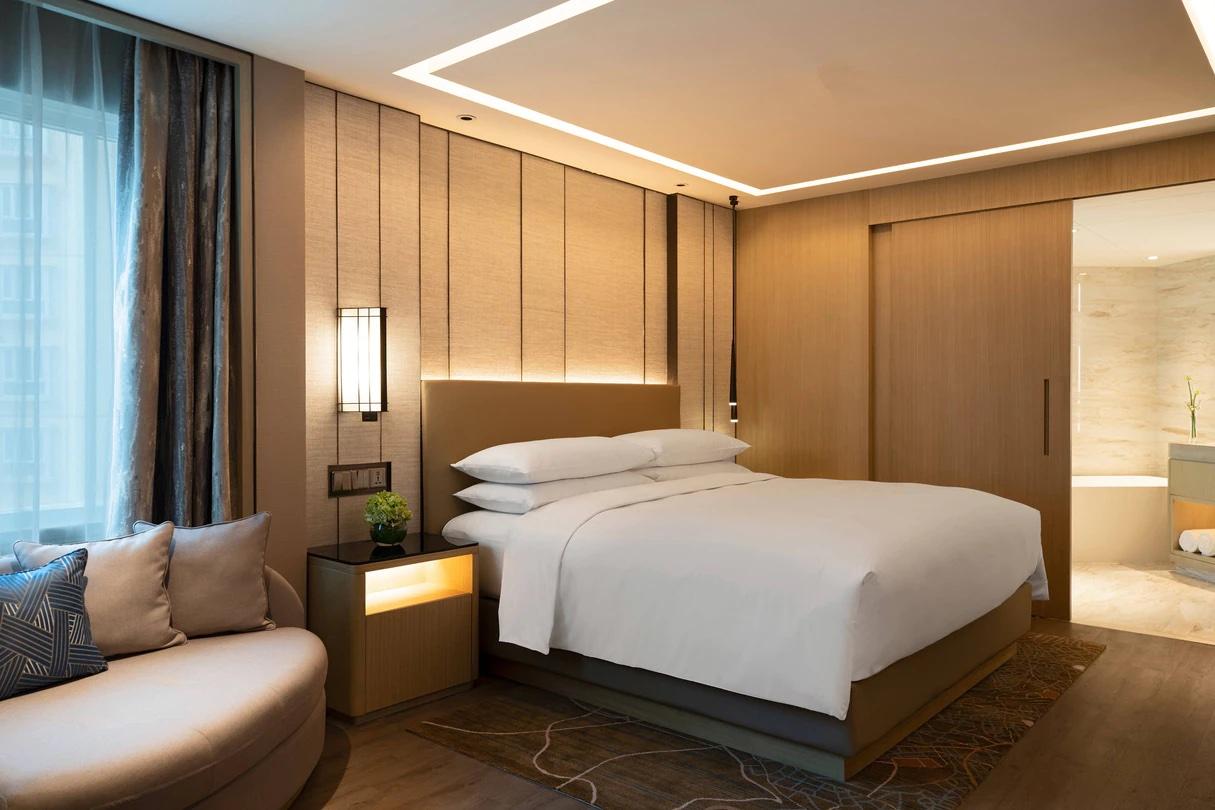 Renaissance Shenzhen Luohu Hotel Executive King Suite