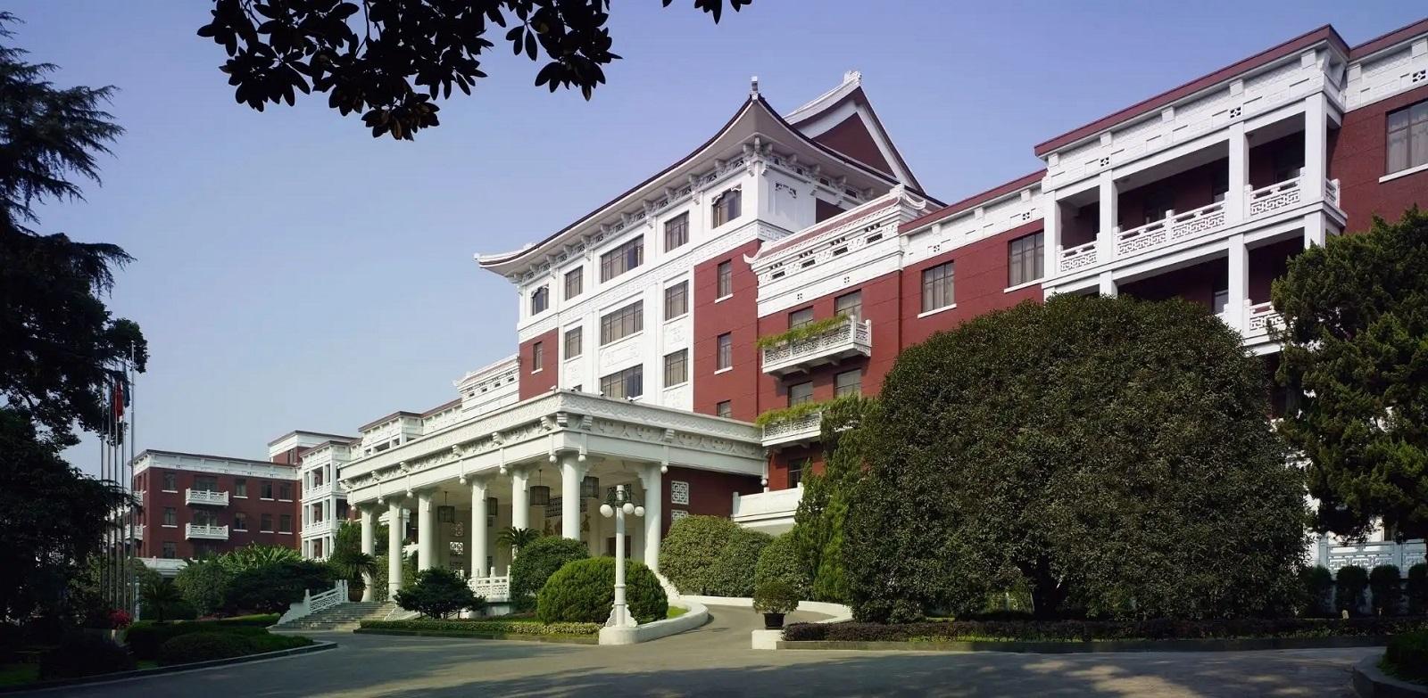 Shangri-La Hotel, Hangzhou Exterior