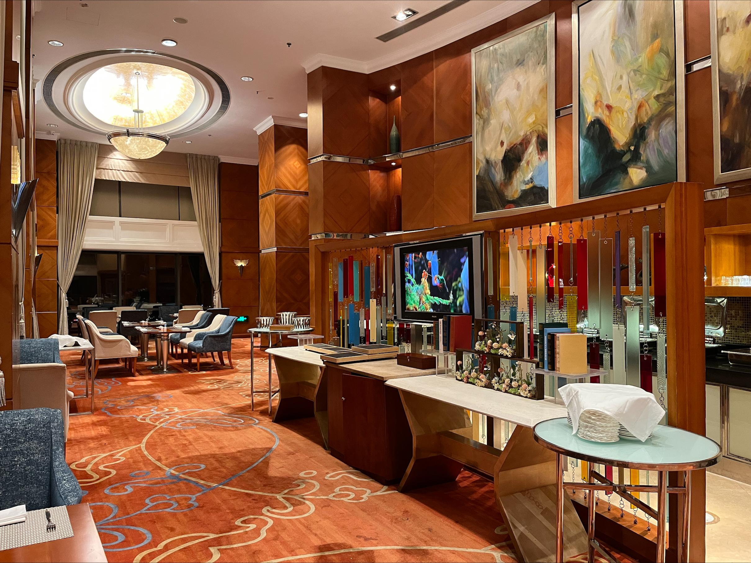 Shangri-La Suzhou Executive Club Lounge Overview