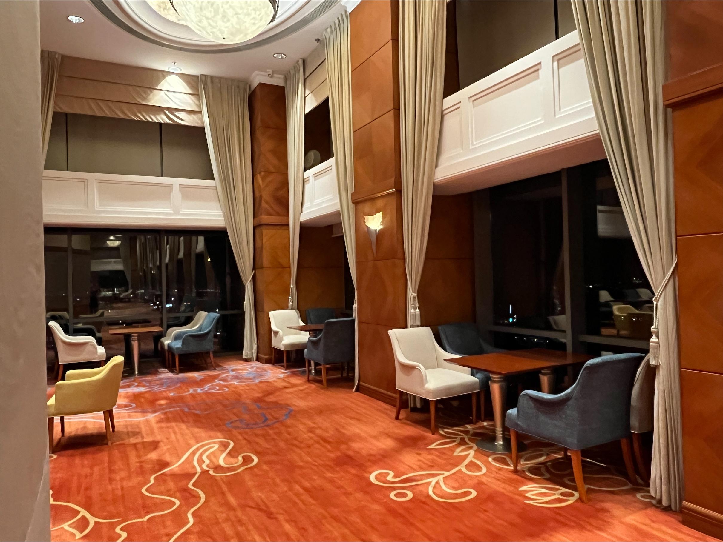 Shangri-La Suzhou Executive Club Lounge Seating Area