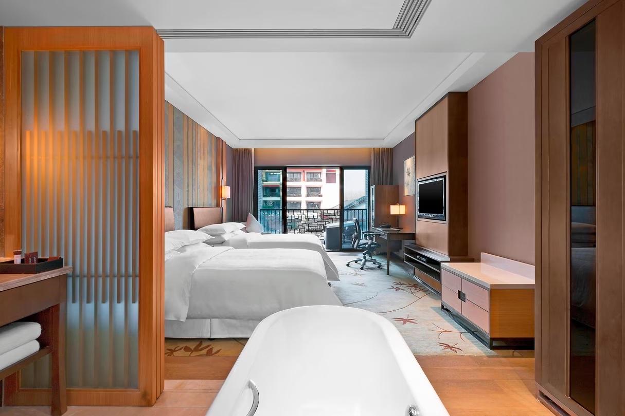 Sheraton Grand Hangzhou Wetland Park Double Guest Room