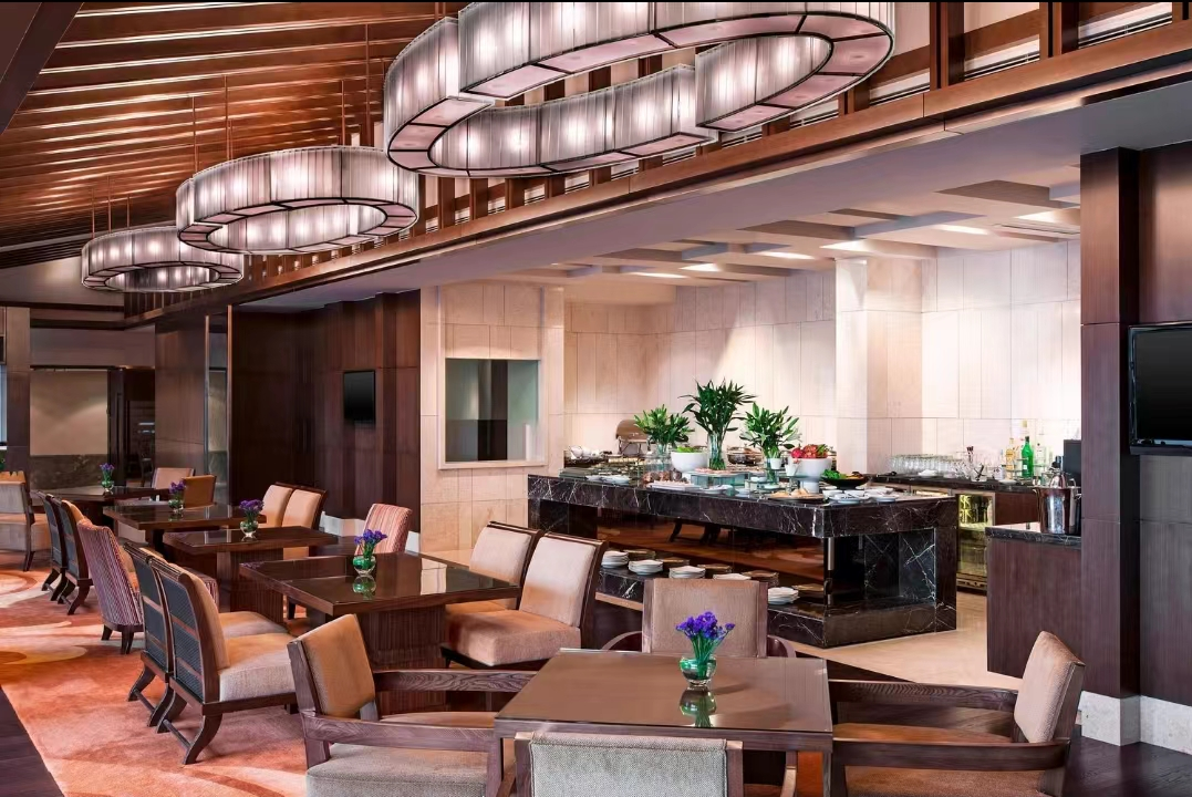 Sheraton Grand Hangzhou Wetland Park Resort Executive Club Lounge Overview