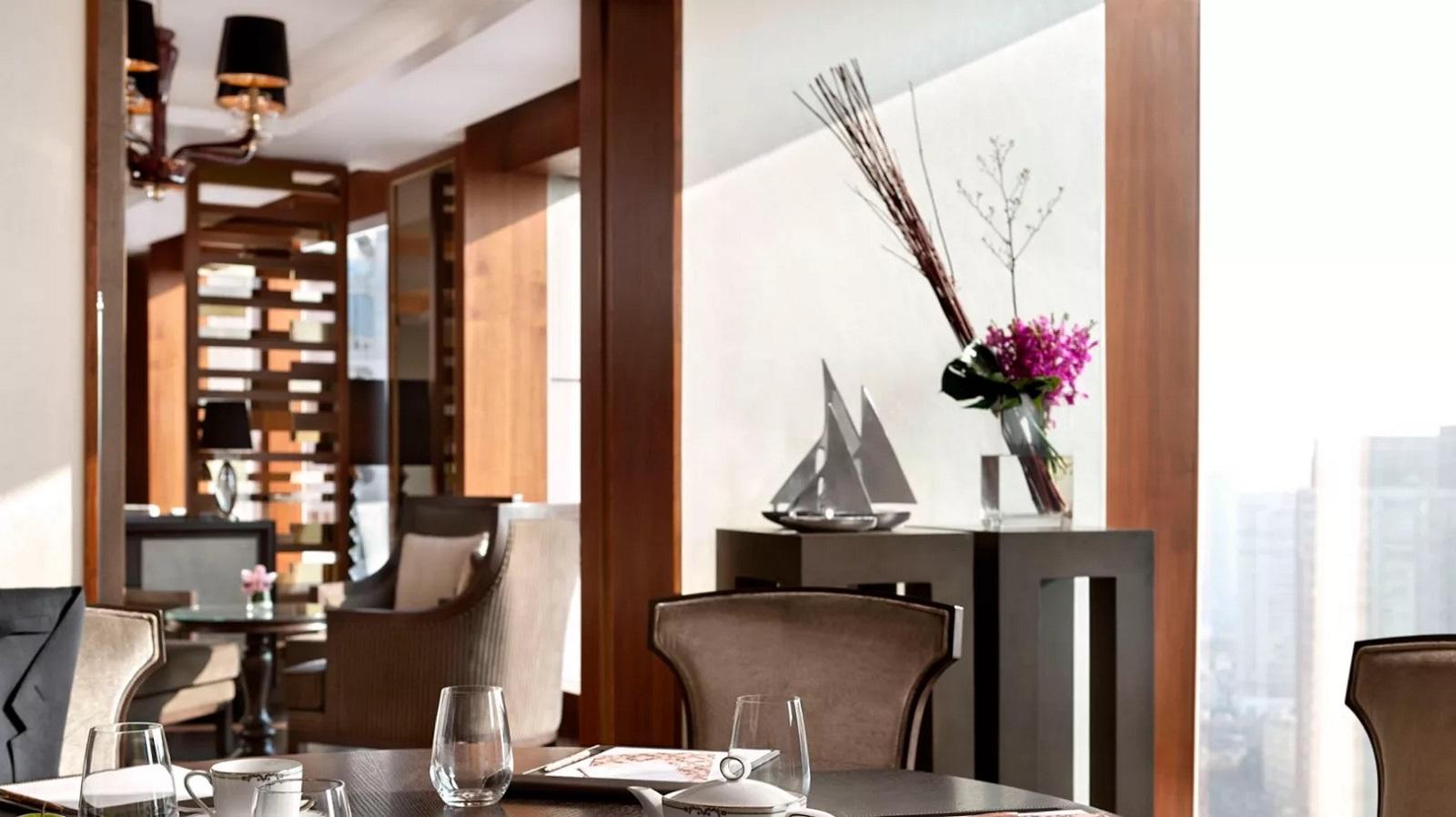 The Langham Shanghai Xintiandi Executive Club Lounge Dining Table