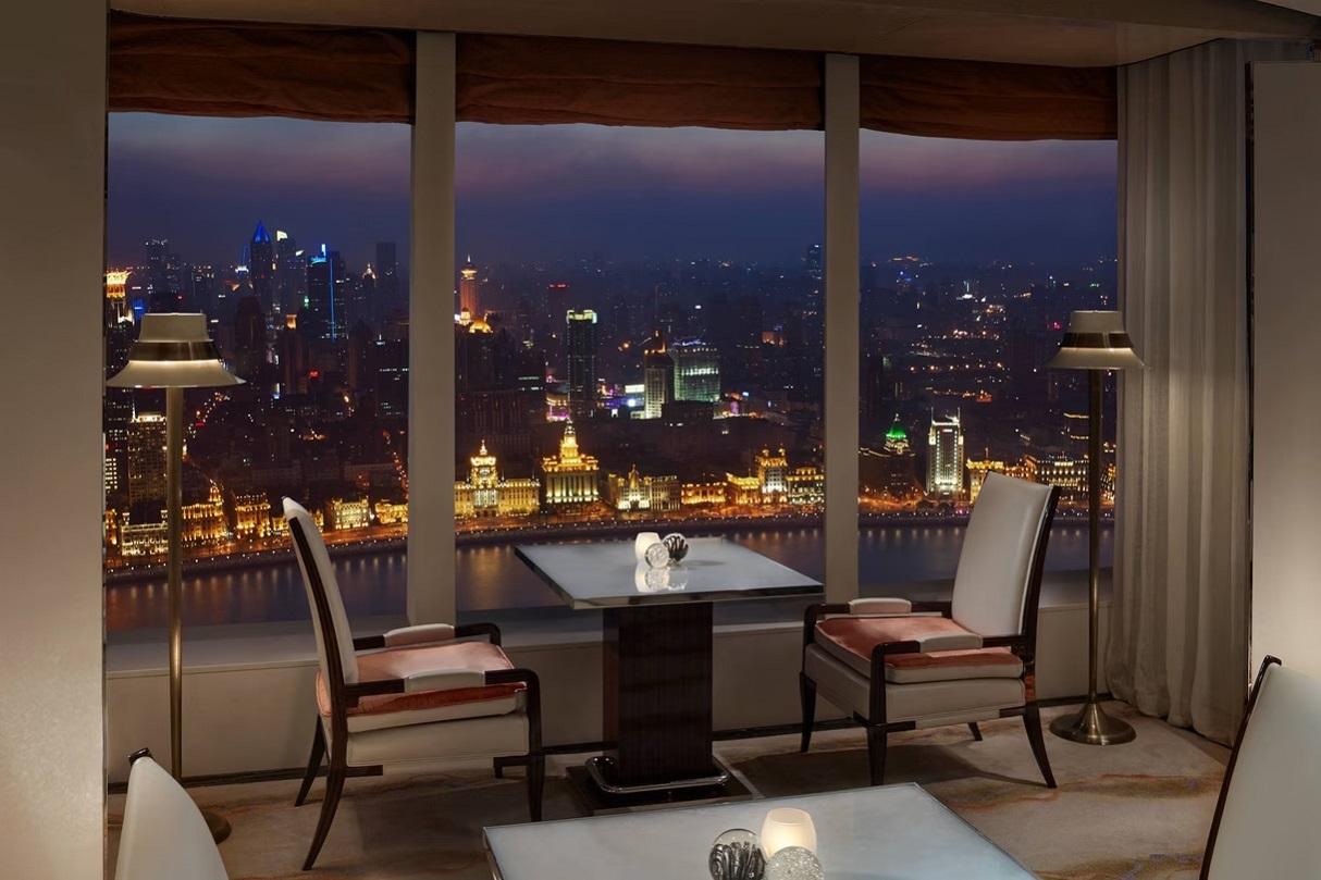 The Ritz-Carlton Shanghai, Pudong Executive Club Lounge View