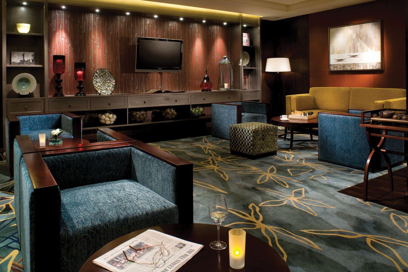 The Ritz-Carlton, Shenzhen Executive Club Lounge Sofa Area