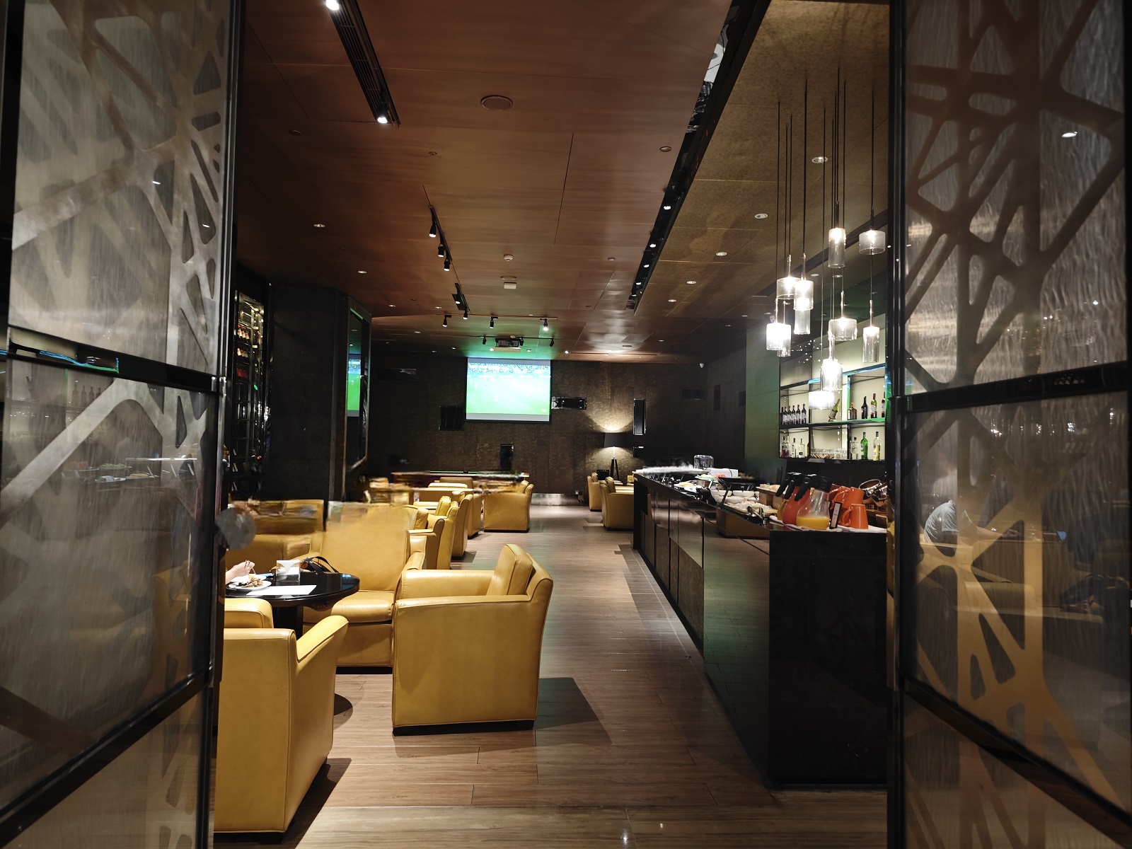 Hilton Guangzhou Tianhe Executive Club Lounge Overview