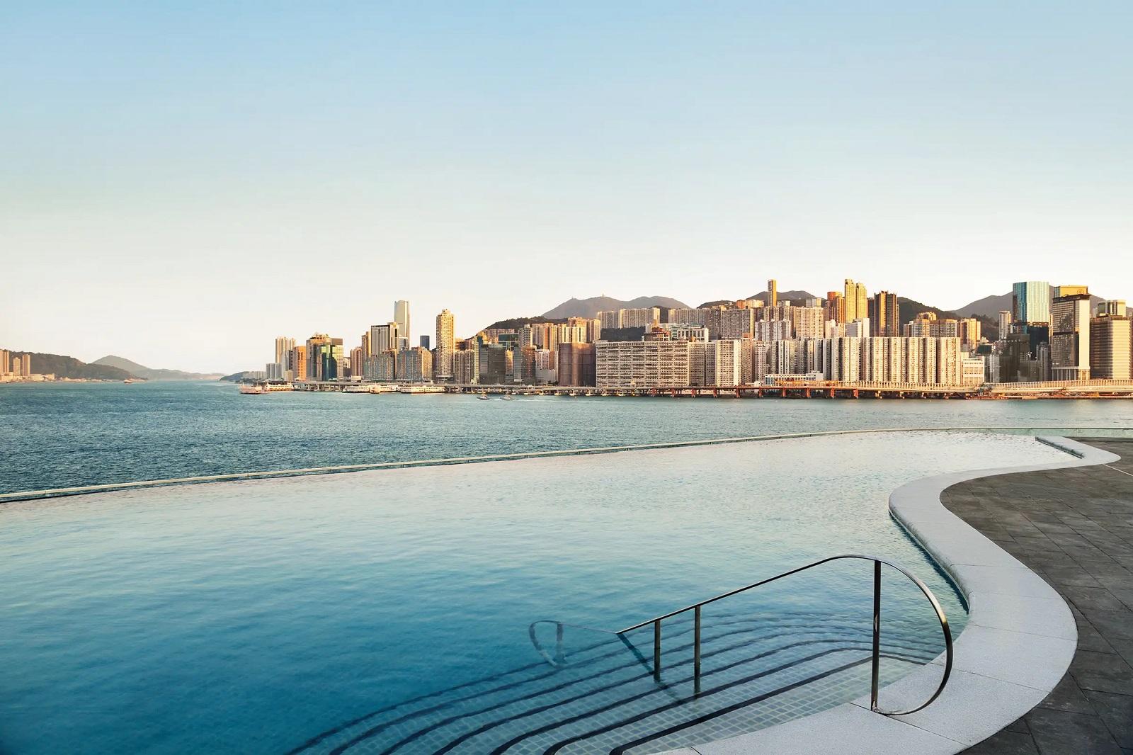 Kerry Hotel Hong Kong Infinity Pool