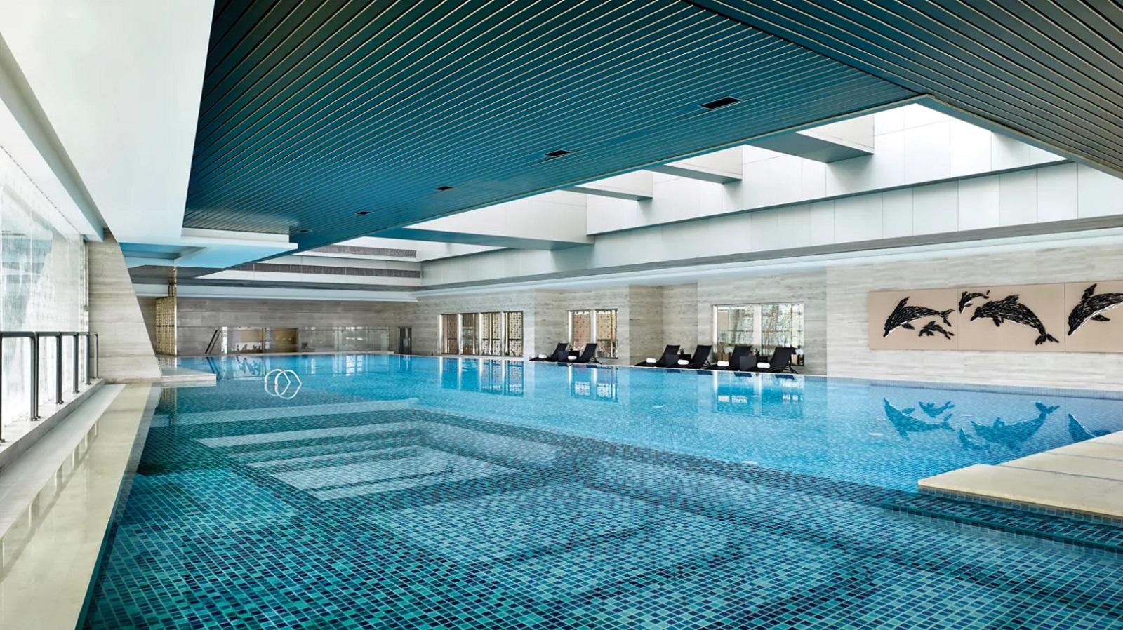 Langham Place Guangzhou Swimming Pool