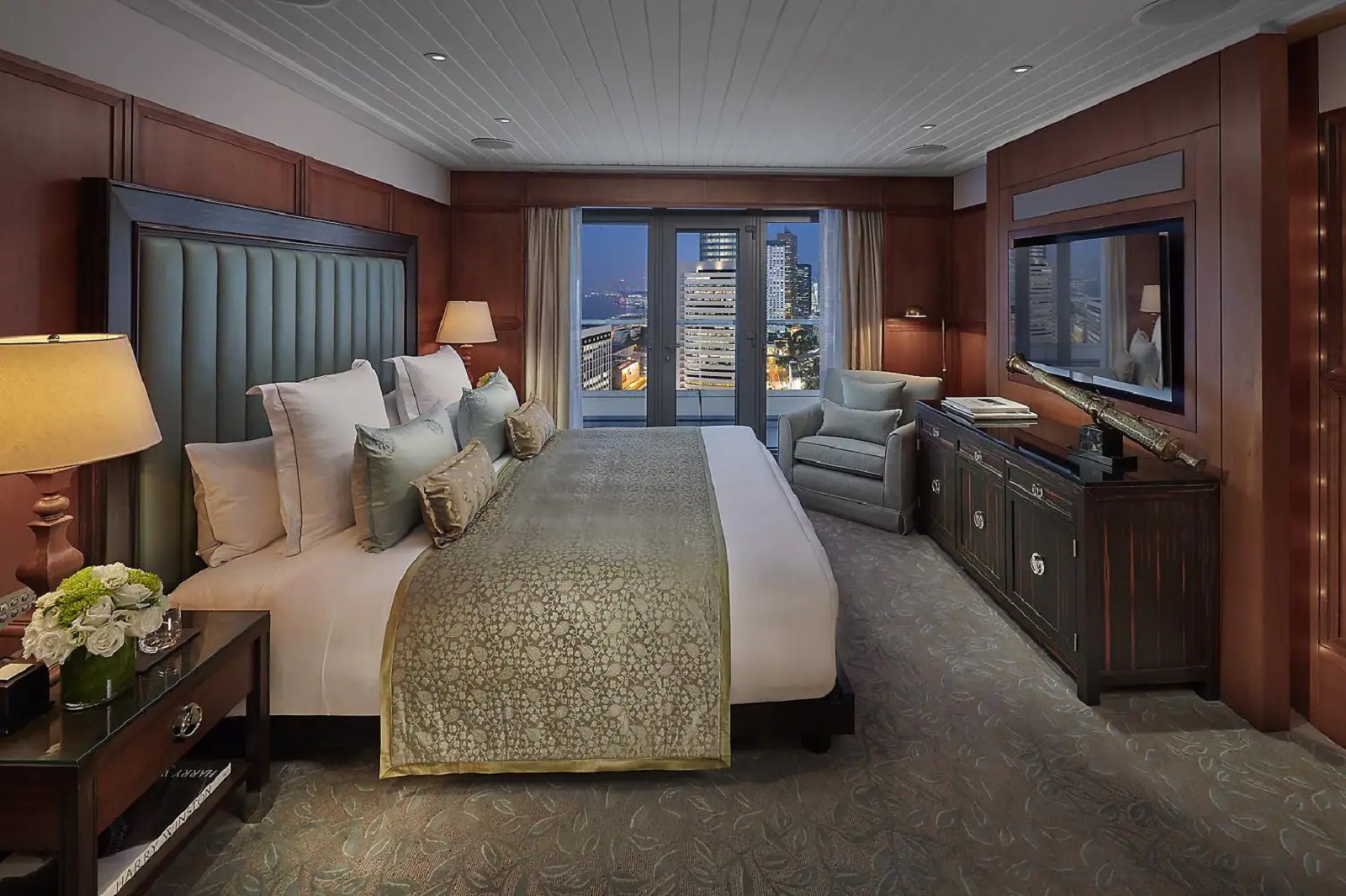 Mandarin Oriental, Hong Kong Harbour Tamar Suite