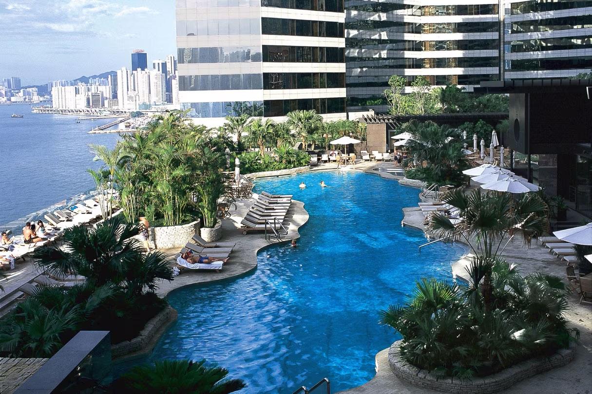 Renaissance Hong Kong Harbour View Hotel Pool