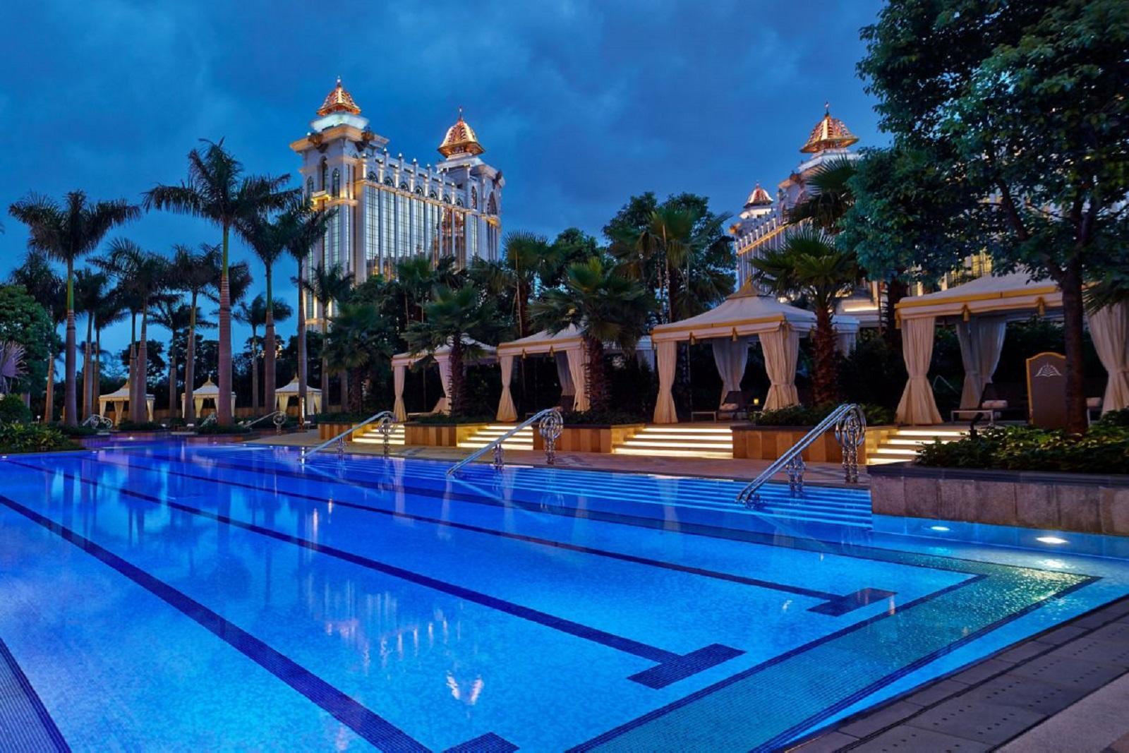 Ritz Carlton Macau Swimming Pool