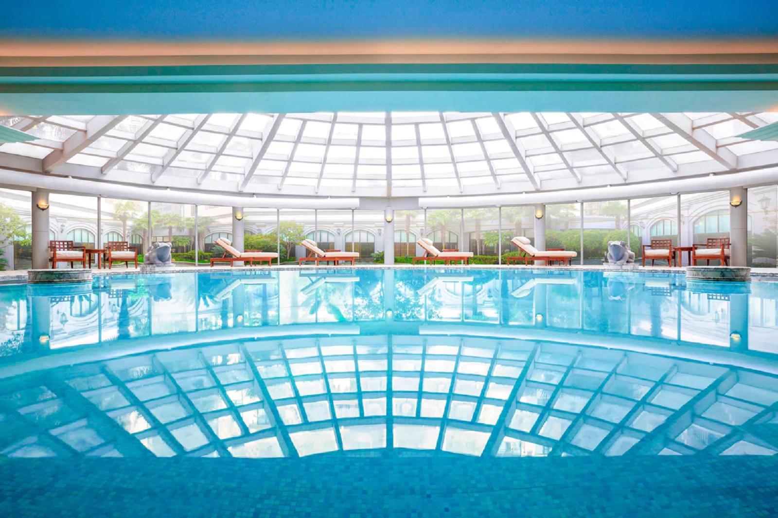 Shanghai Marriott Hotel Hongqiao Swimming Pool