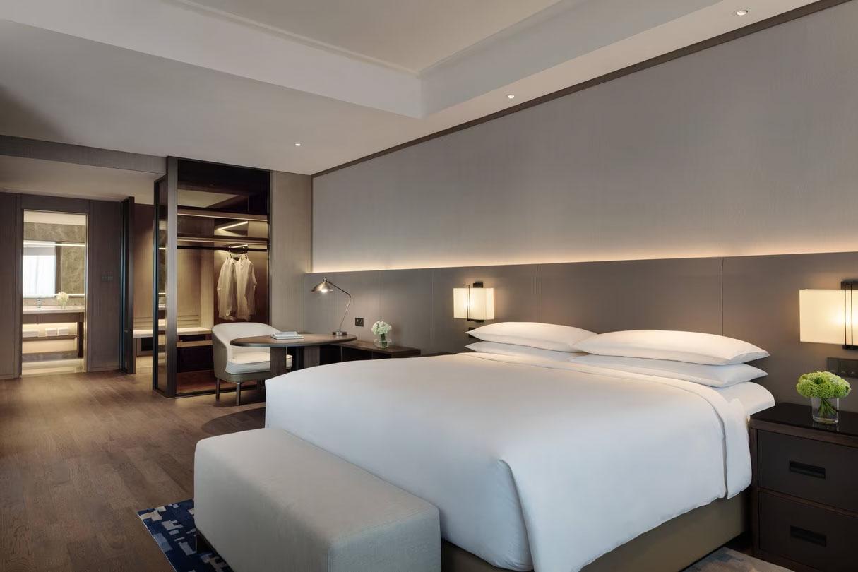 Shanghai Marriott Hotel Pudong East King Bedroom