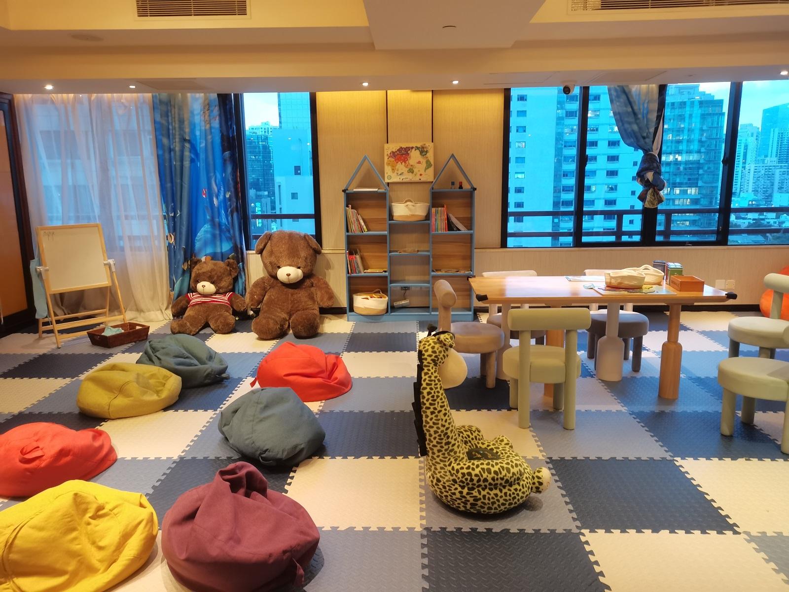 The Portman Ritz-Carlton, Shanghai Kids Club Beanbags